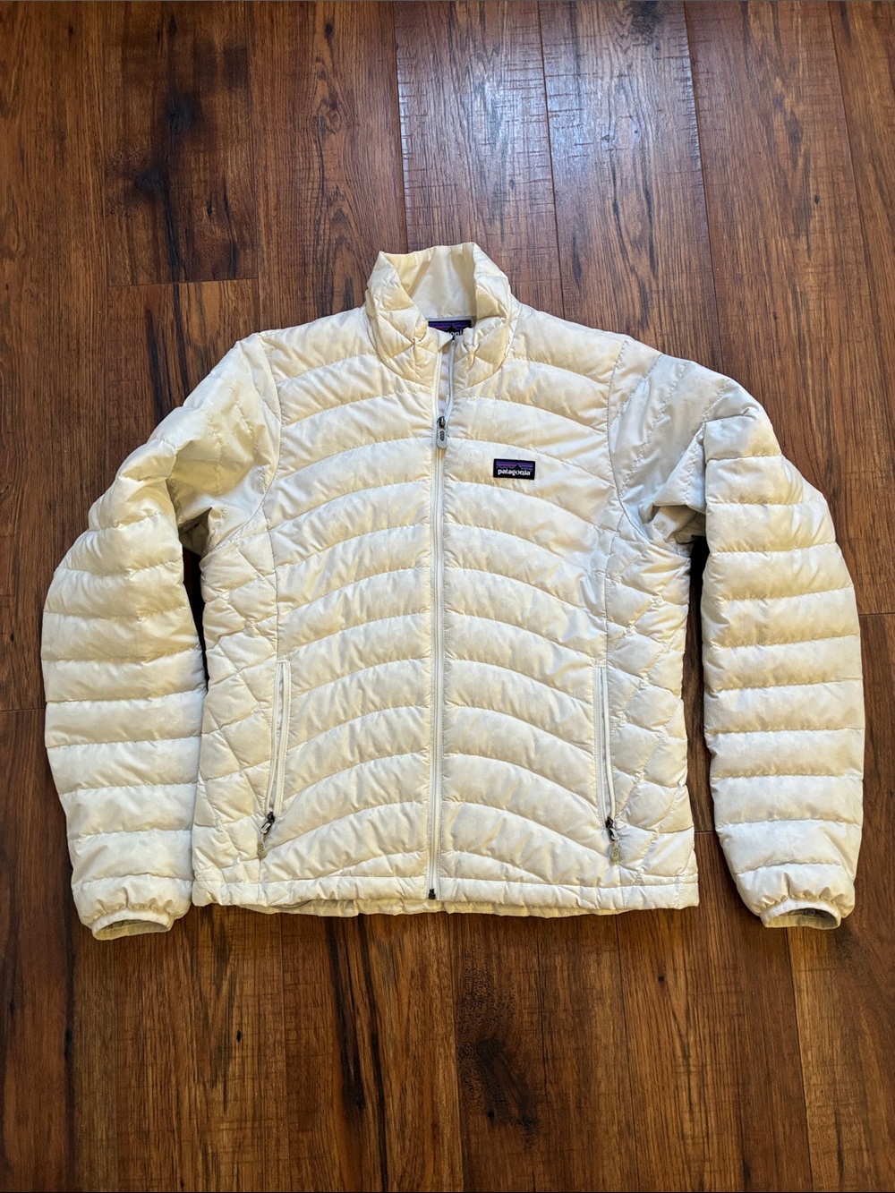Patagonia white Lightweight down sweater jacket size small